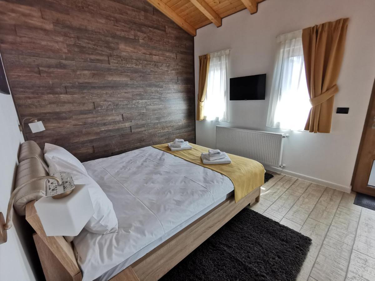 Popasul Lu' Voda Borşa Extérieur photo