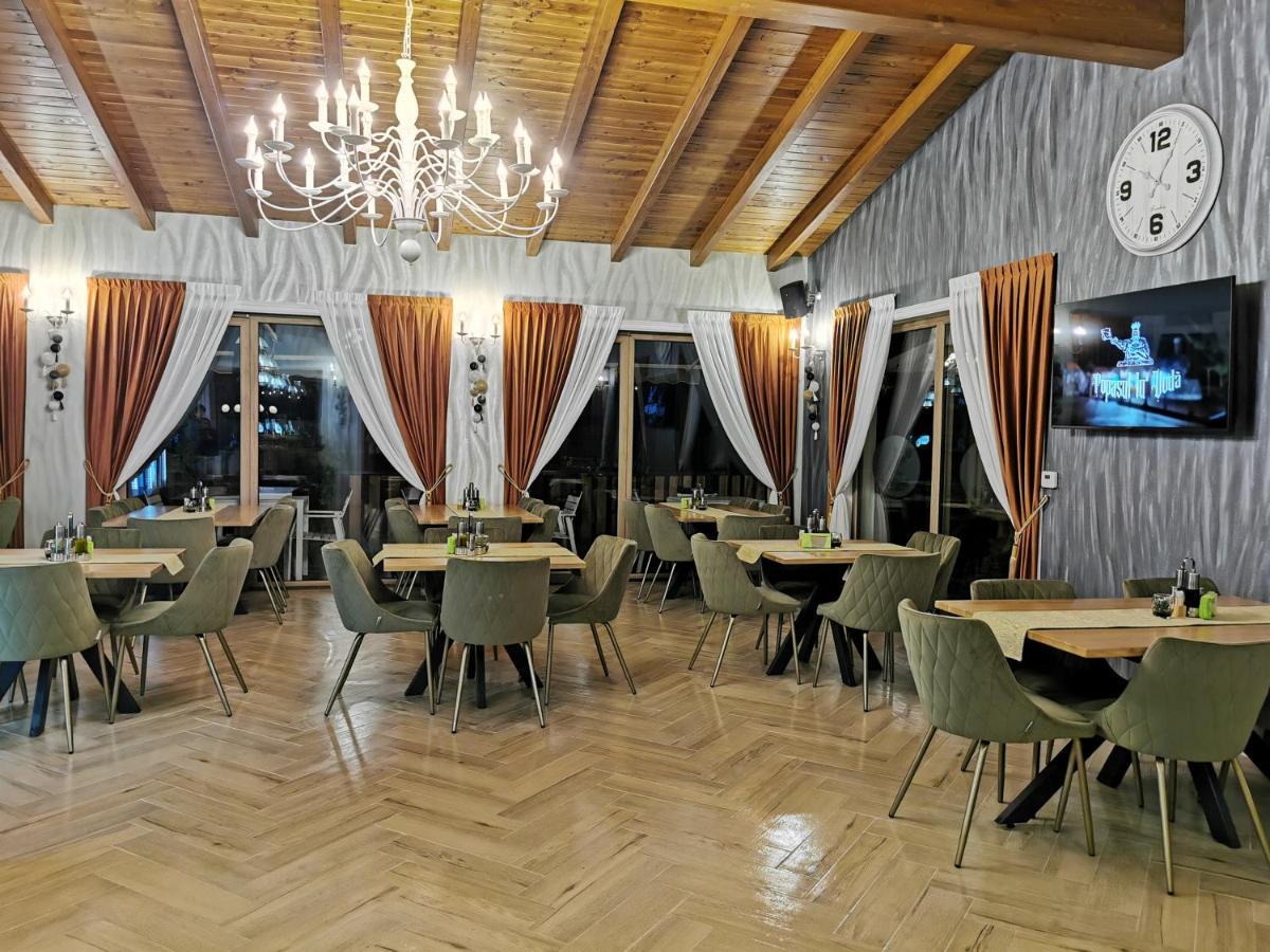 Popasul Lu' Voda Borşa Extérieur photo